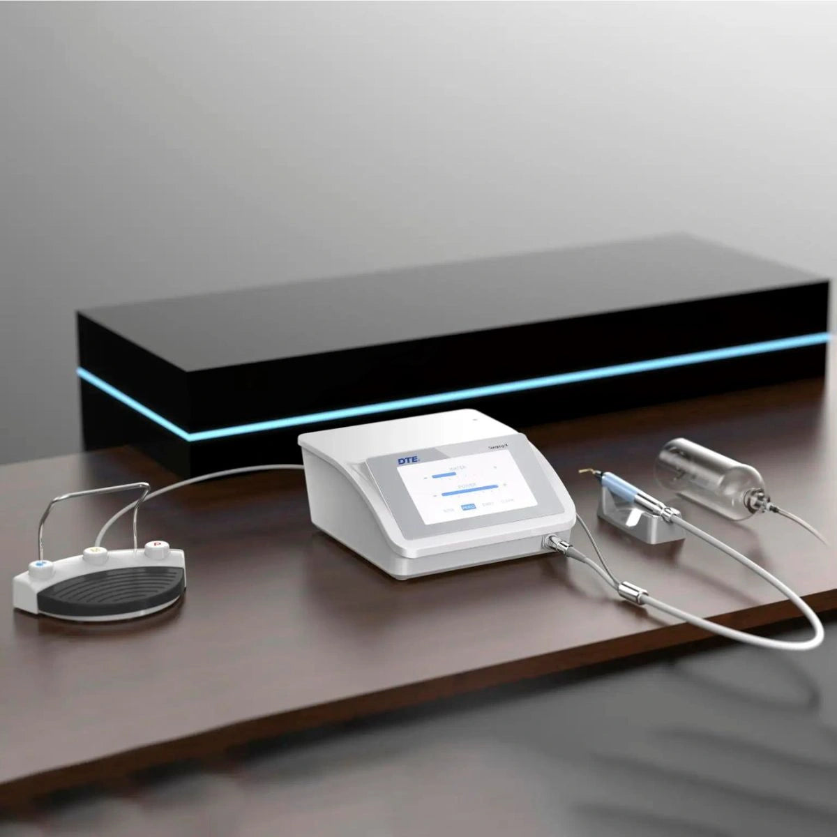 DTE Woodpecker Surgery X Piezo Bone Surgery with 2 LED Handpiece + 14 Tips (Third Generation)