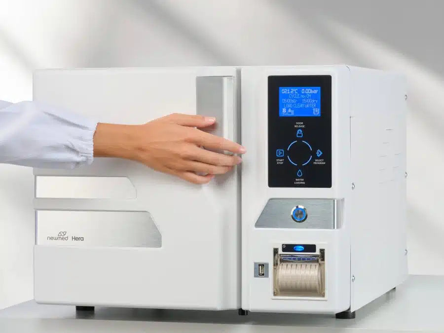 Newmed Hera B18 and B23 B-Class Vacuum Autoclave  Incl. Printer and USB Logger (9132143608118)