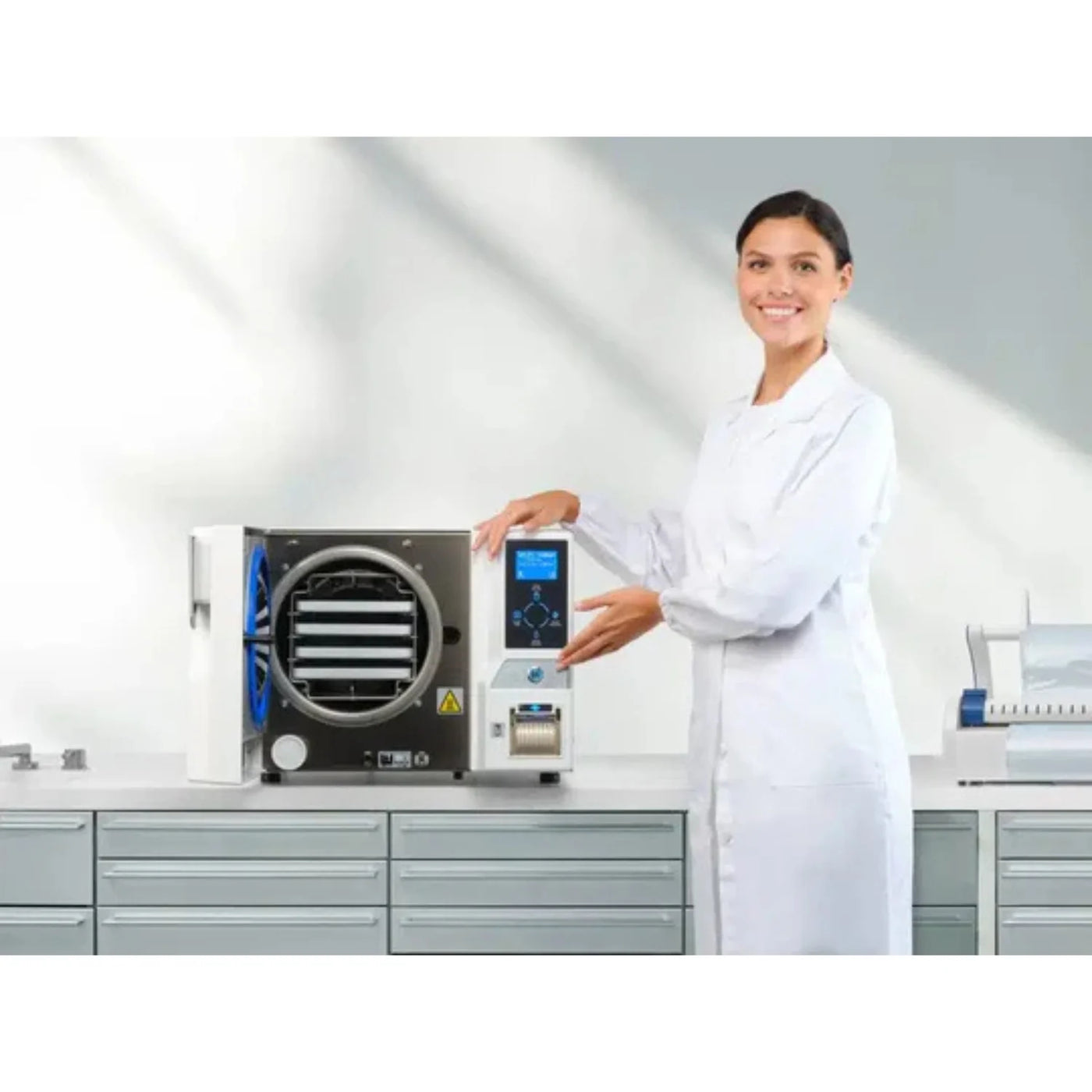 Newmed Hera B18 and B23 B Class Vacuum Autoclave  Incl. Printer and USB Logger (9132143608118)